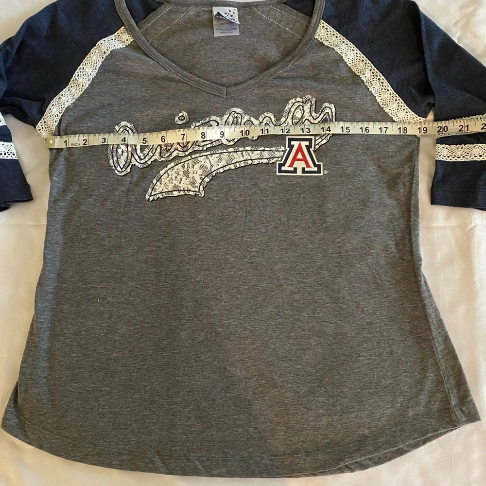 EUC women’s L Arizona Wildcat lace tee - Picture 2 of 14